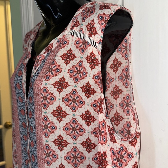 Westport 1962 Red/Pink/Blue Pattern Boho Lace Back Sleeveless Top Plus Size 2x - Picture 3 of 11